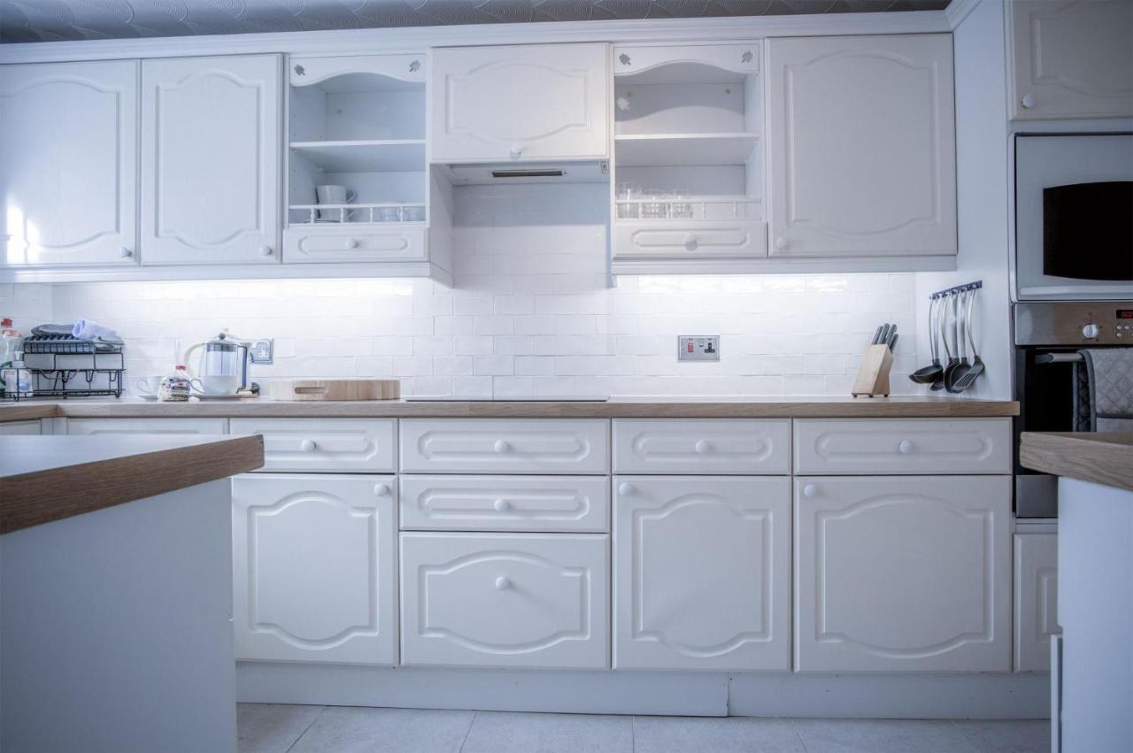 Captains Walk - 4 Bedroom Apartment - Saundersfoot Dış mekan fotoğraf