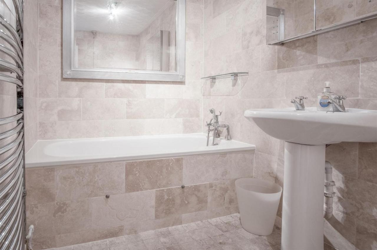 Captains Walk - 4 Bedroom Apartment - Saundersfoot Dış mekan fotoğraf
