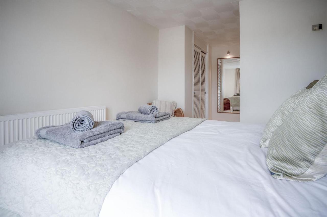 Captains Walk - 4 Bedroom Apartment - Saundersfoot Dış mekan fotoğraf